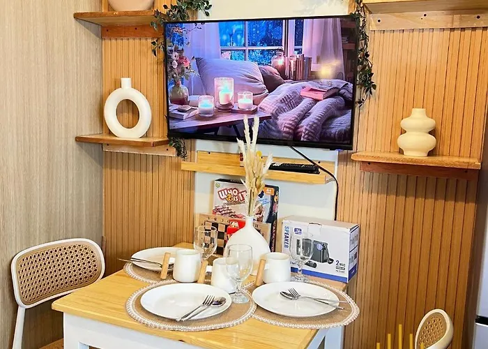 Aesthetic Walking Distance To Moa,near Naia Airport With Netflix,minivideoke,boardgames-duxe9 * Manila