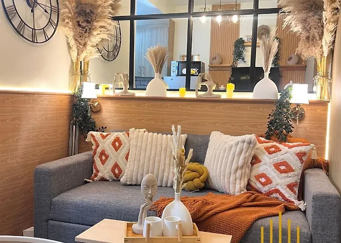 Aesthetic Walking Distance To Moa,near Naia Airport With Netflix,minivideoke,boardgames-duxe9 Apartamento *